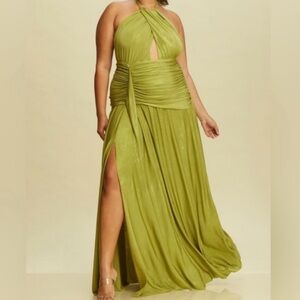 She’s a statement piece!! 🔥😍 please read the description